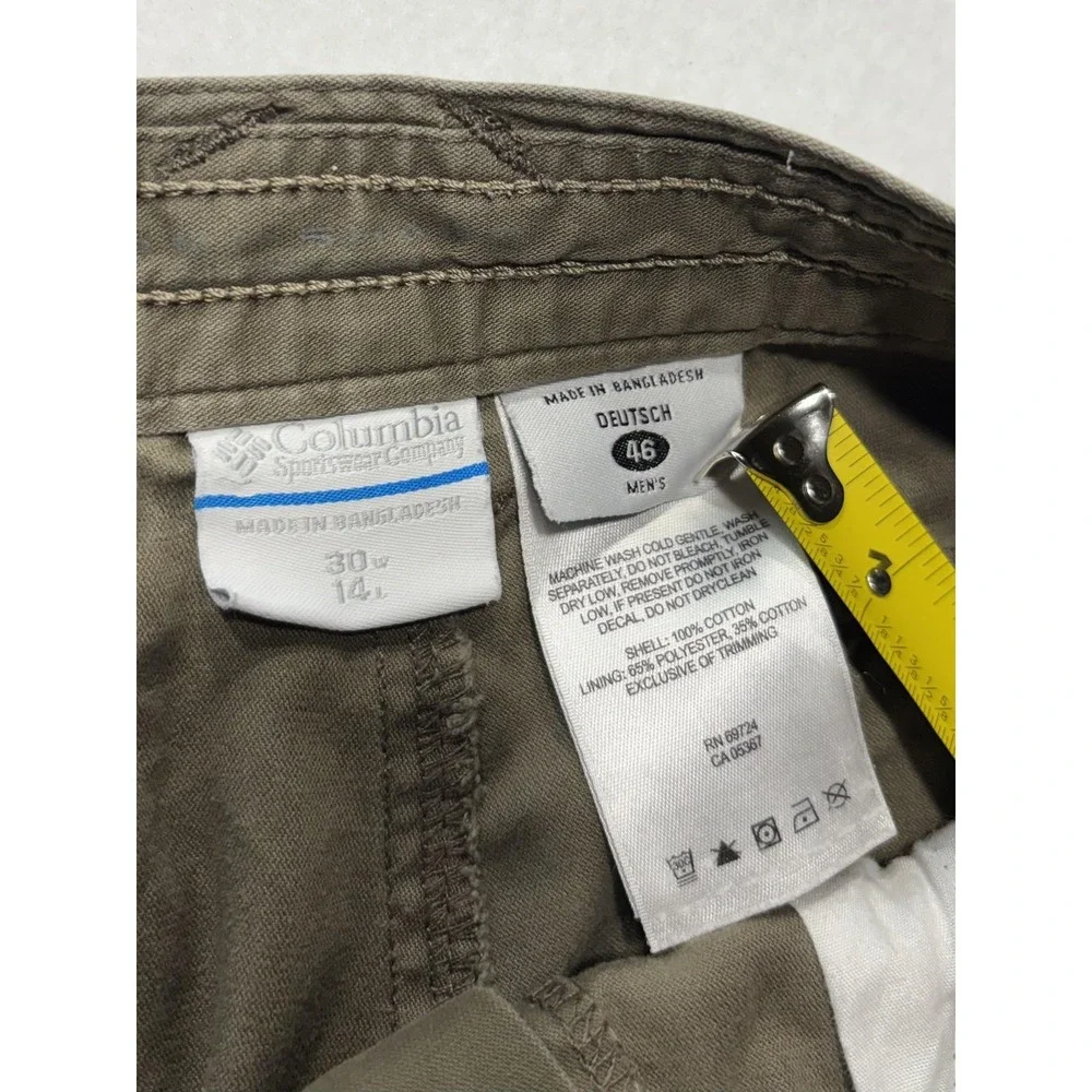 Columbia Cargo Shorts Mens 30 Green Canvas Relaxed Fit Zip Pocket Hiking Outdoor
